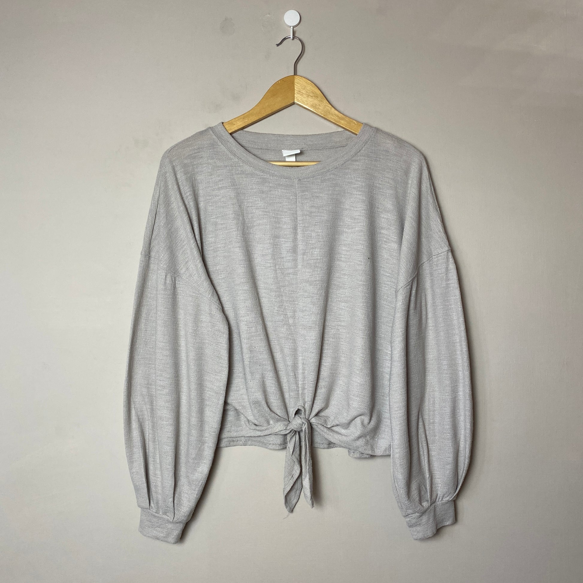 grey-fronttie-relaxed-top-081