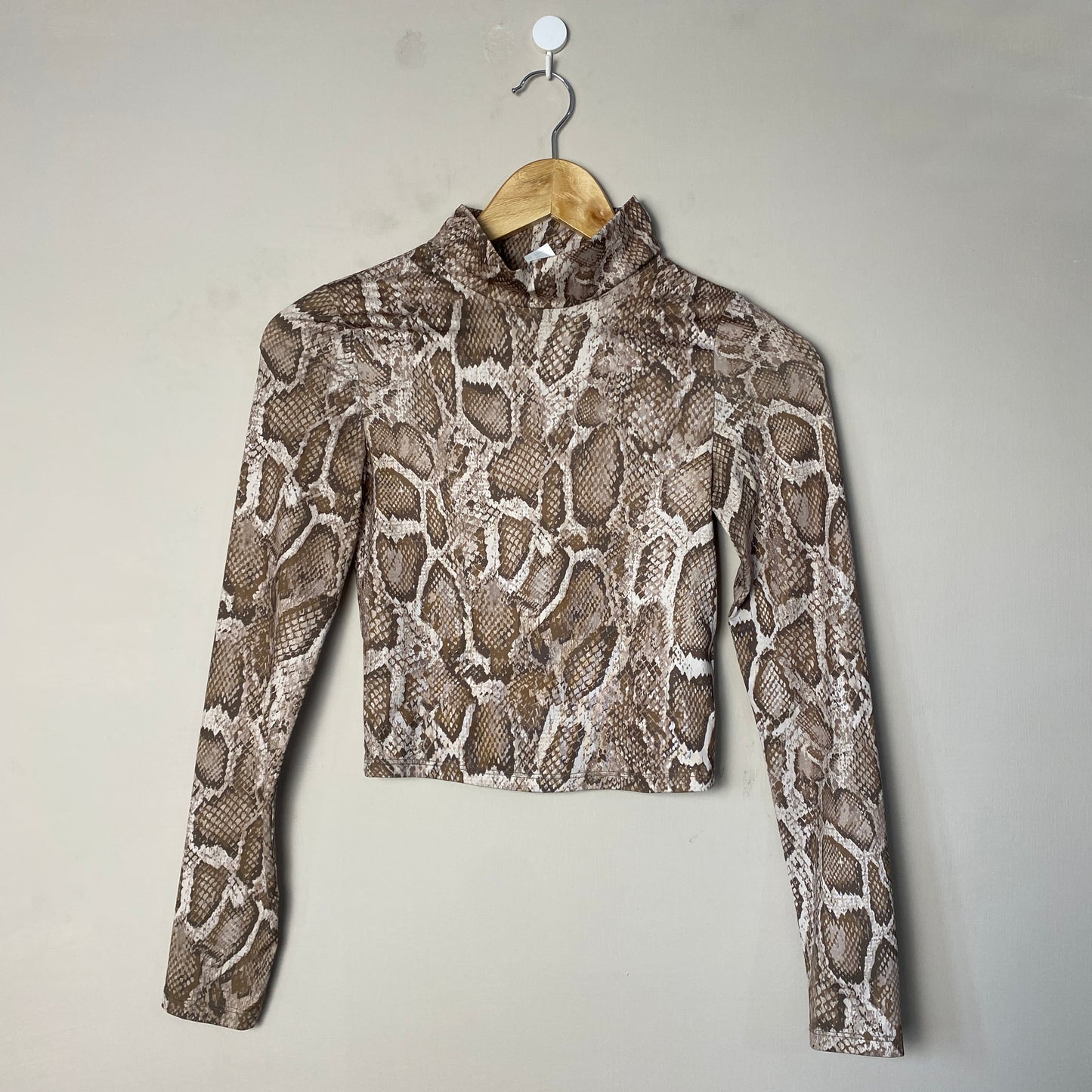 snakeskin-print-croptop-169