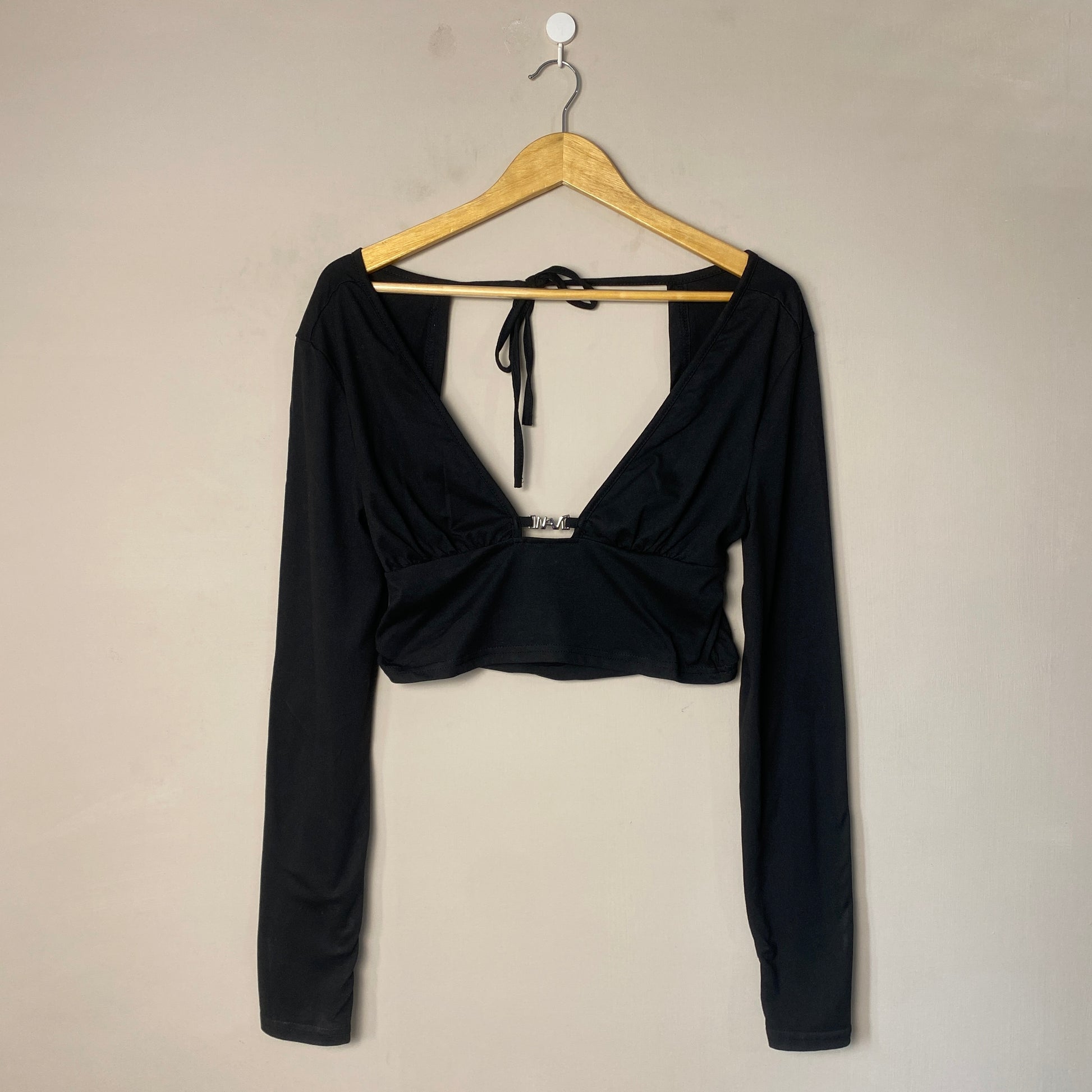 black-deepv-backtie-croptop-182