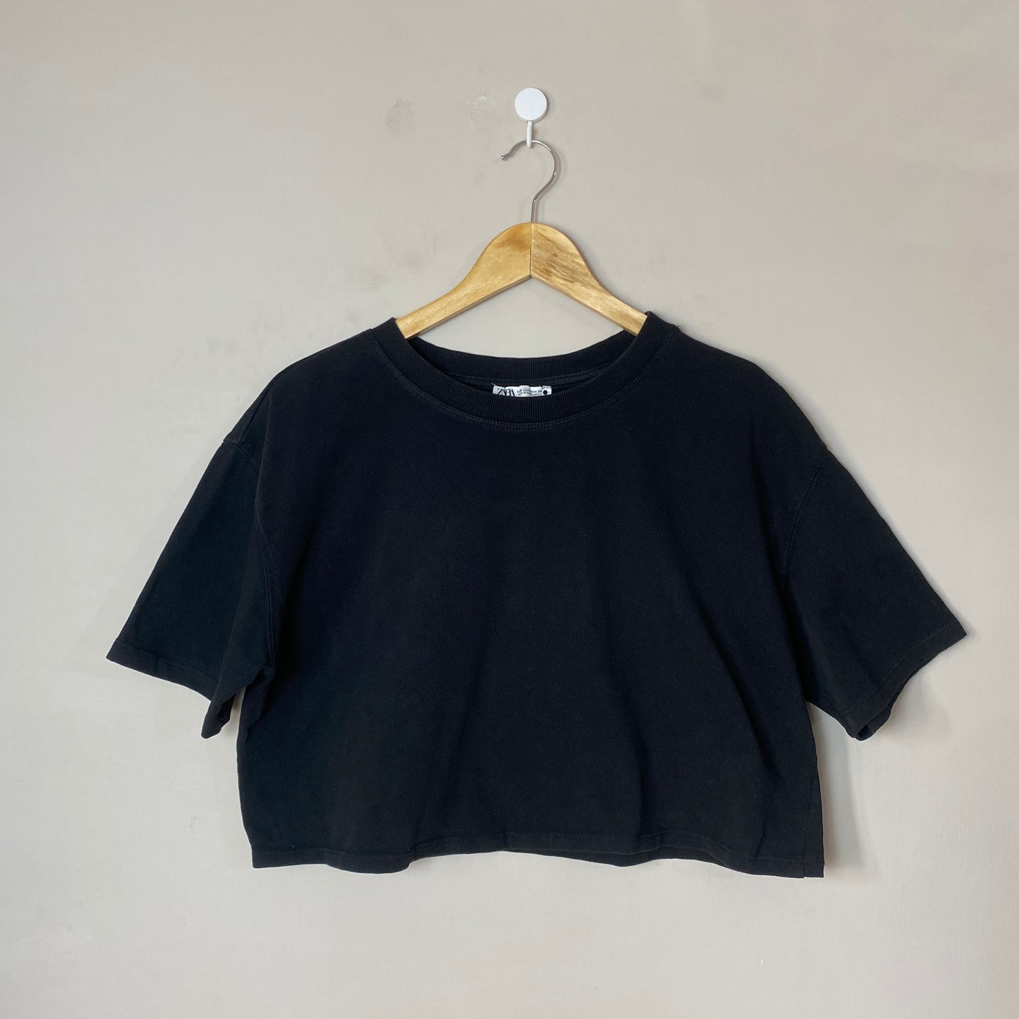 black-basic-croptop-189