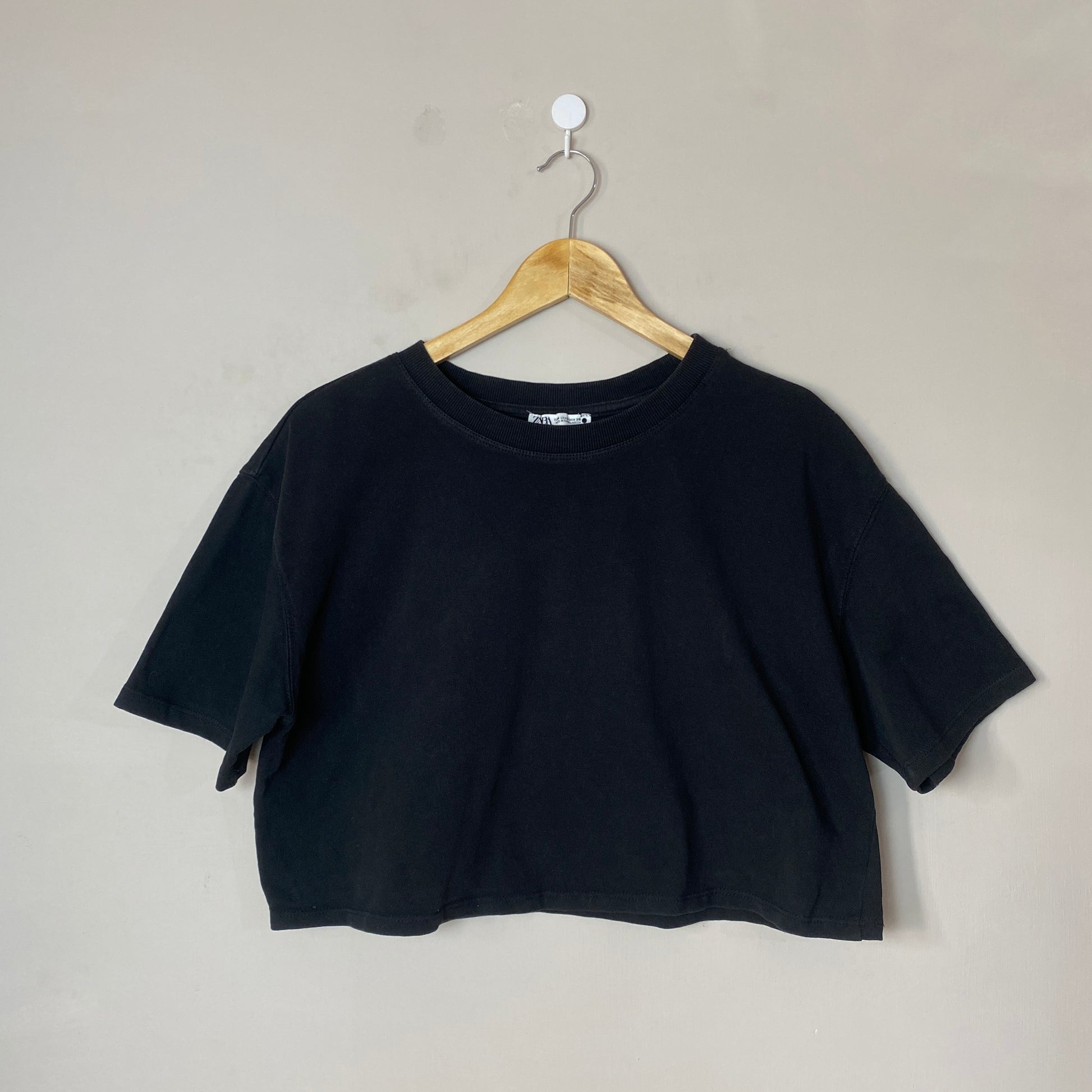 black-basic-croptop-189