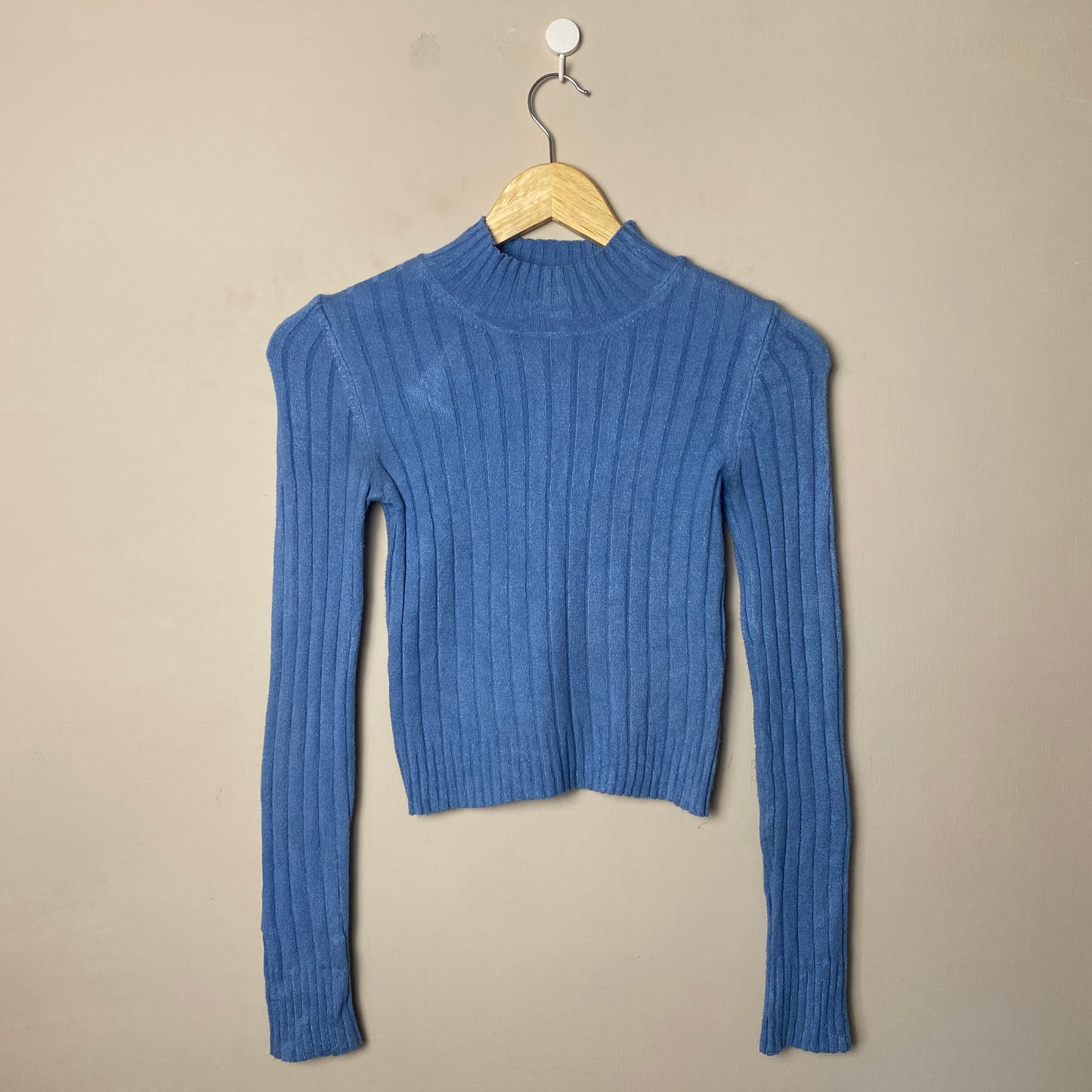 blue-ribbed-mockneck-top-117