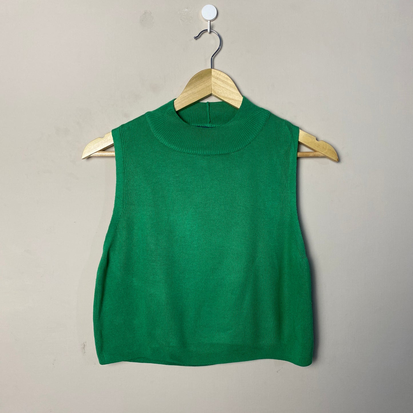 green-mockneck-croptop-193