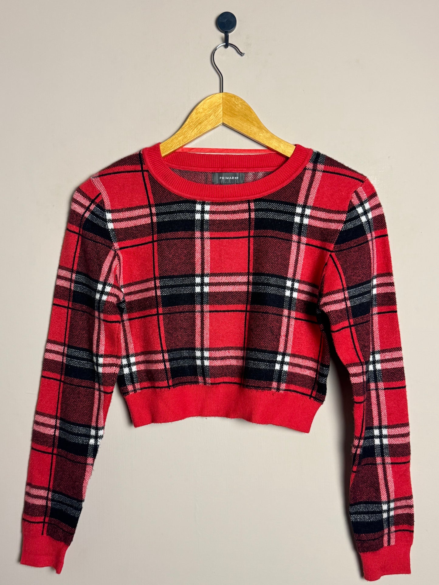 red-plaid-cropped-sweatshirt-23