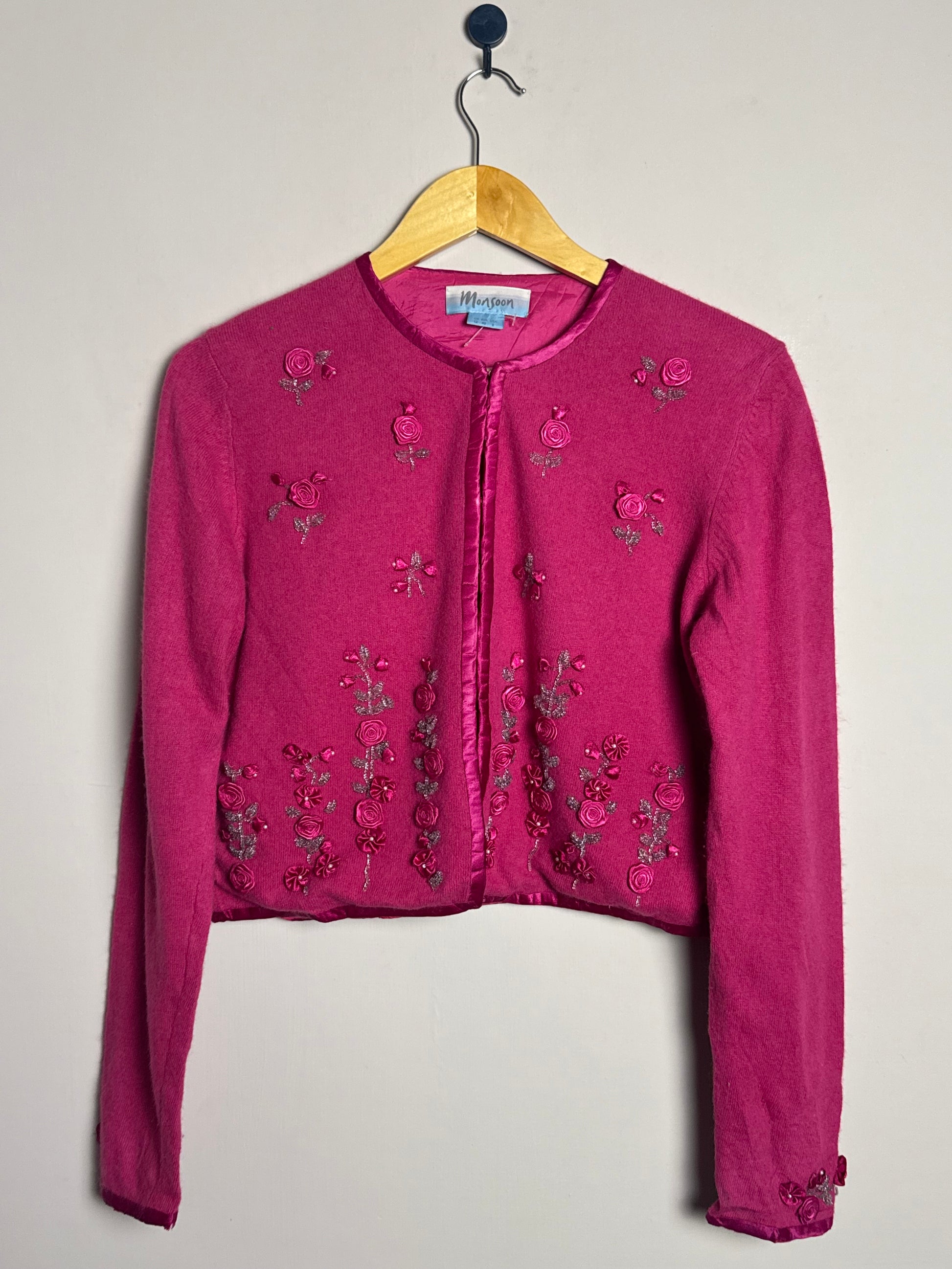 pink-embroidered-floral-sweatshirt-26
