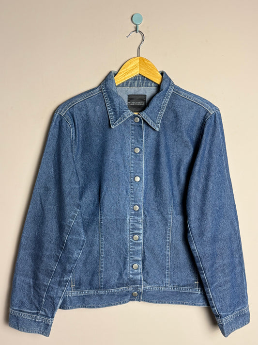 support-classic-midwash-denim-jacket-11
