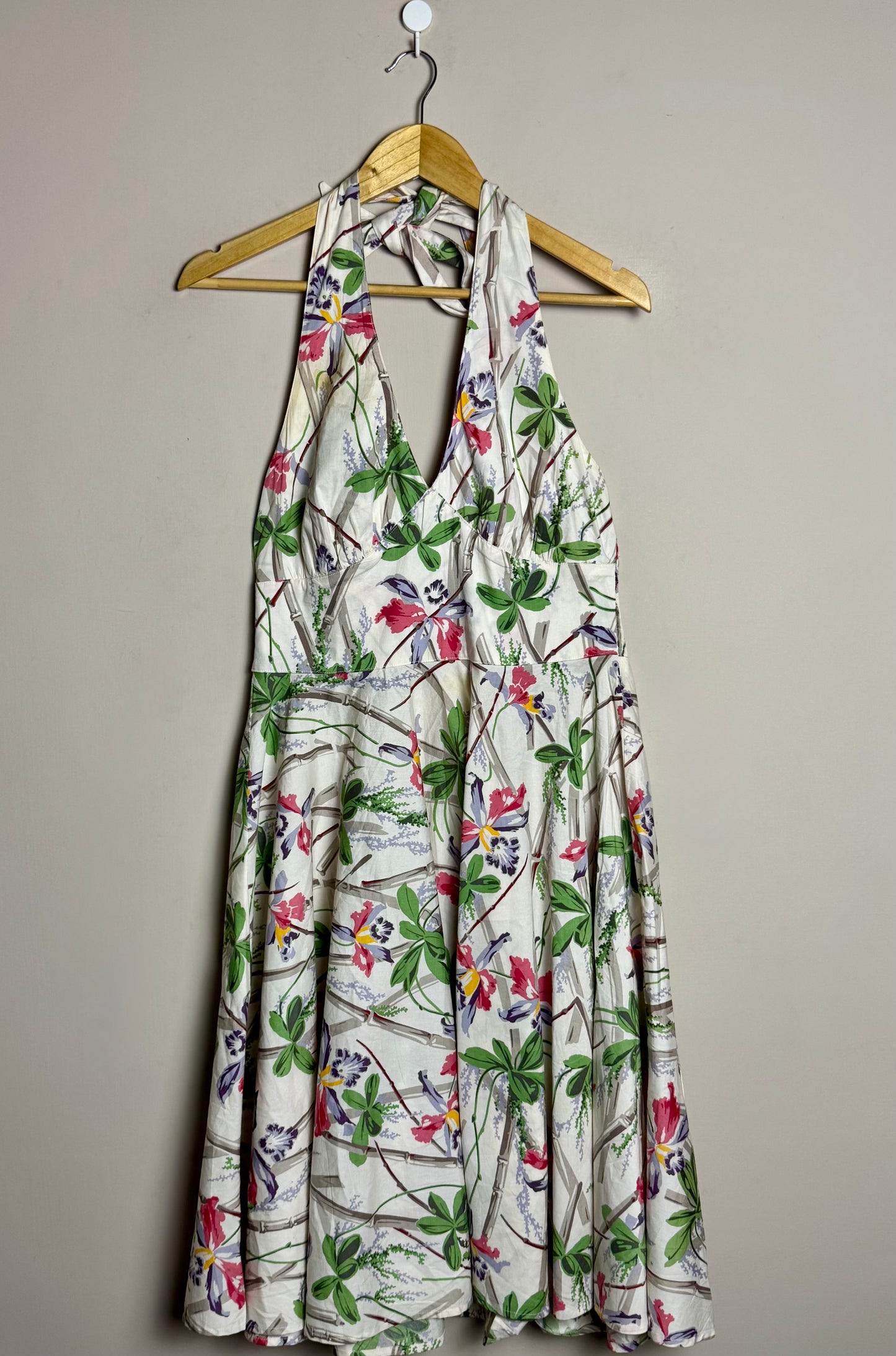 white-floral-halter-dress-31