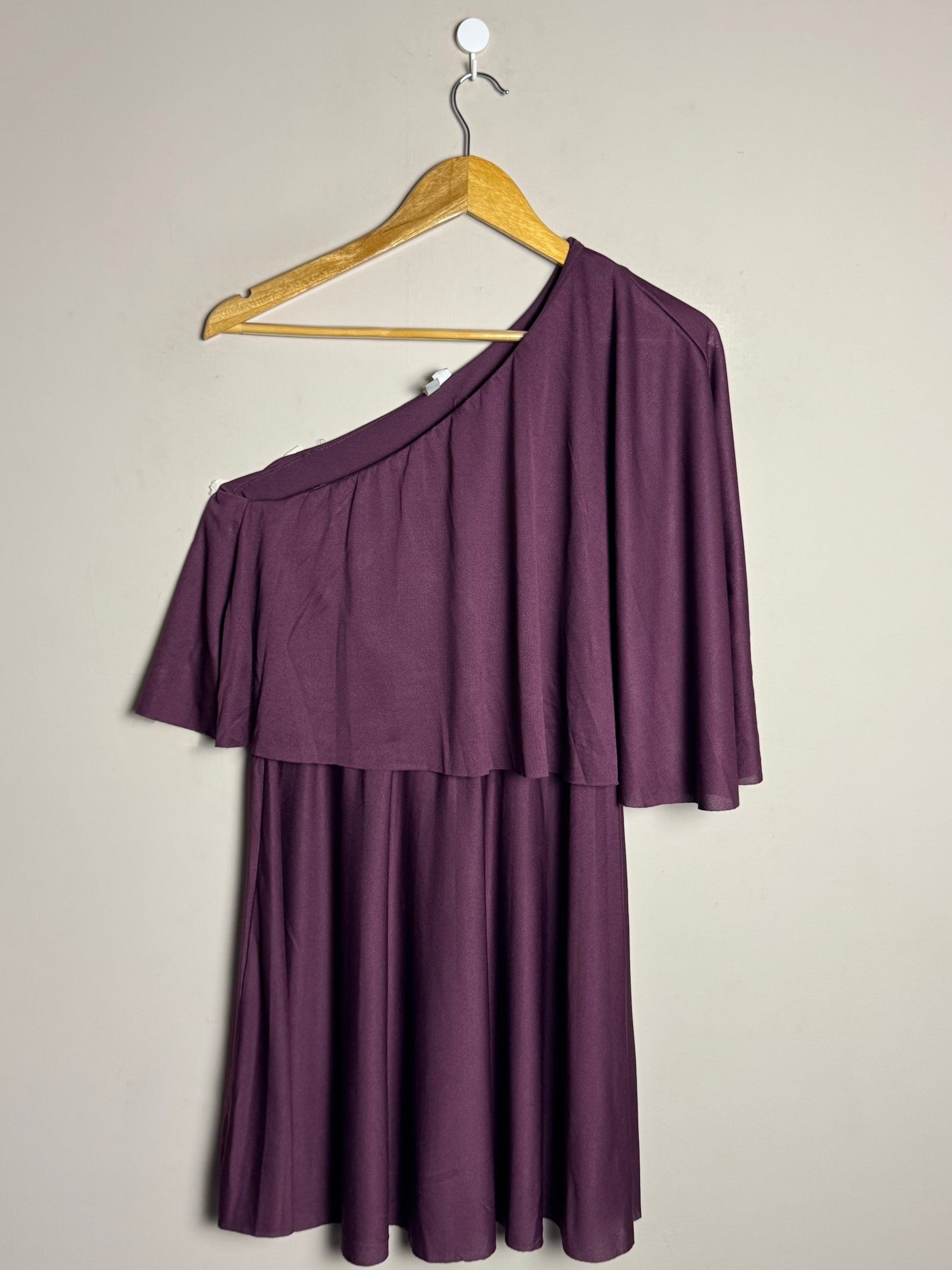 plum-one-shoulder-flounce-dress-27