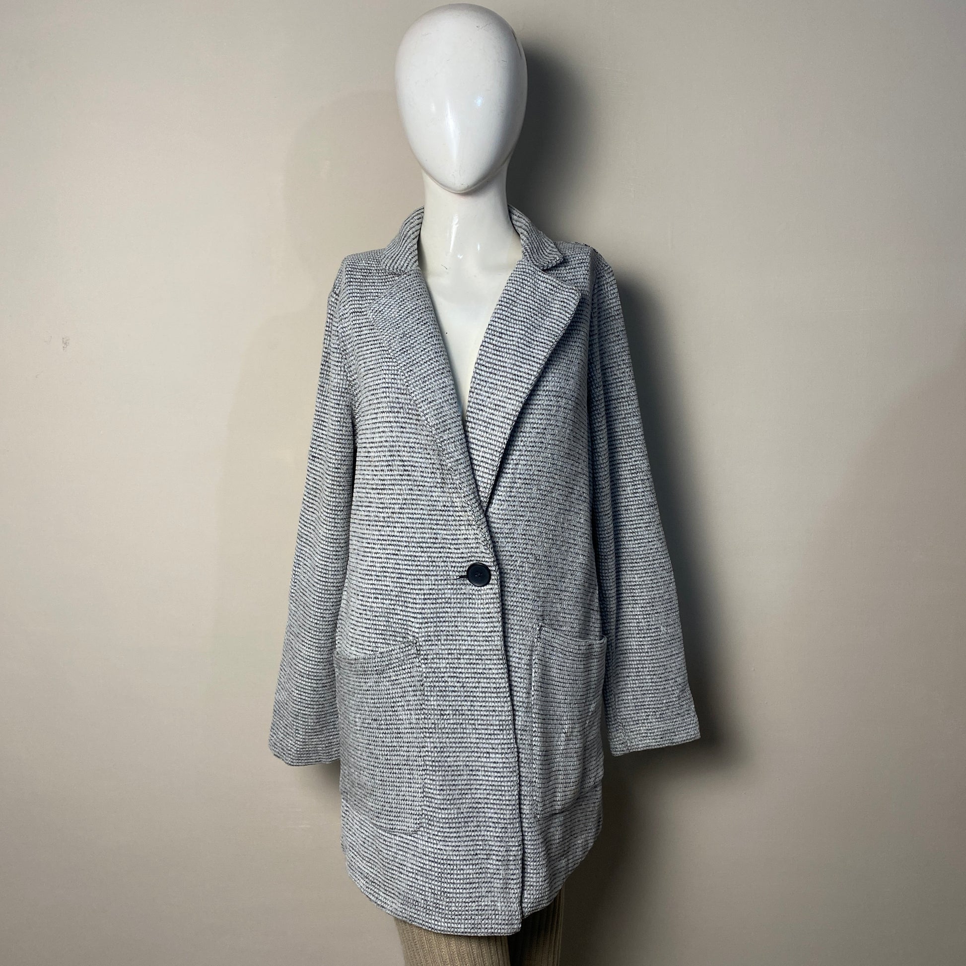 grey-textured-long-coat-084