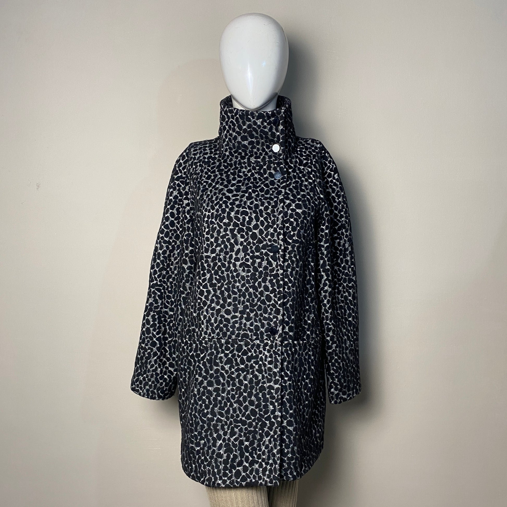 black-grey-animal-print-long-coat-059