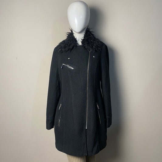 black-faux-fur-collar-zipper-long-coat-056