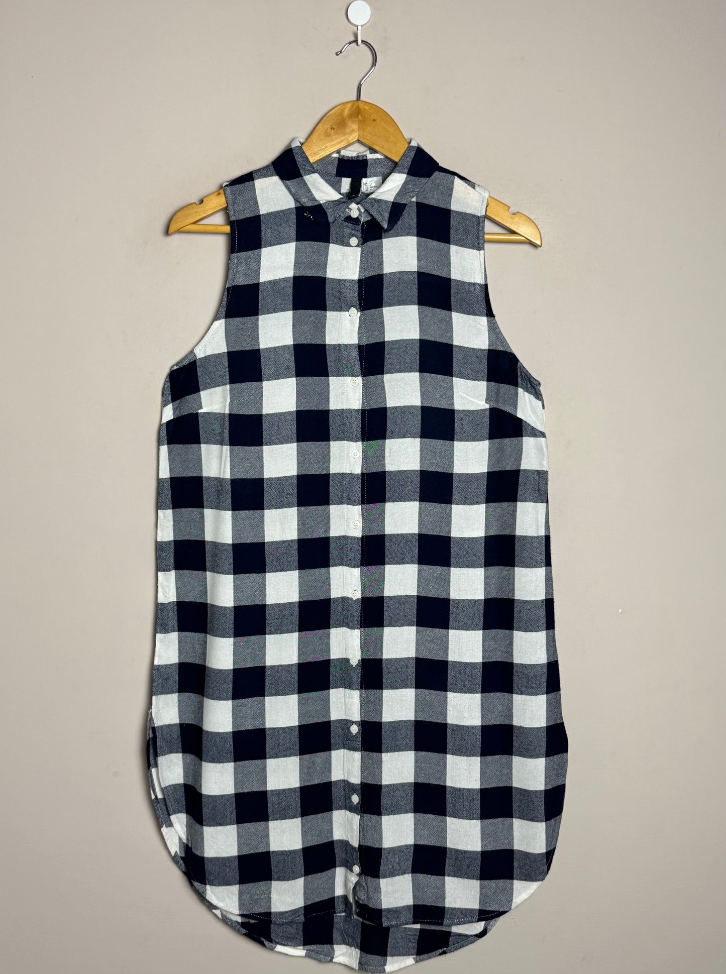 black-white-checkered-sleeveless-shirt-dress-1