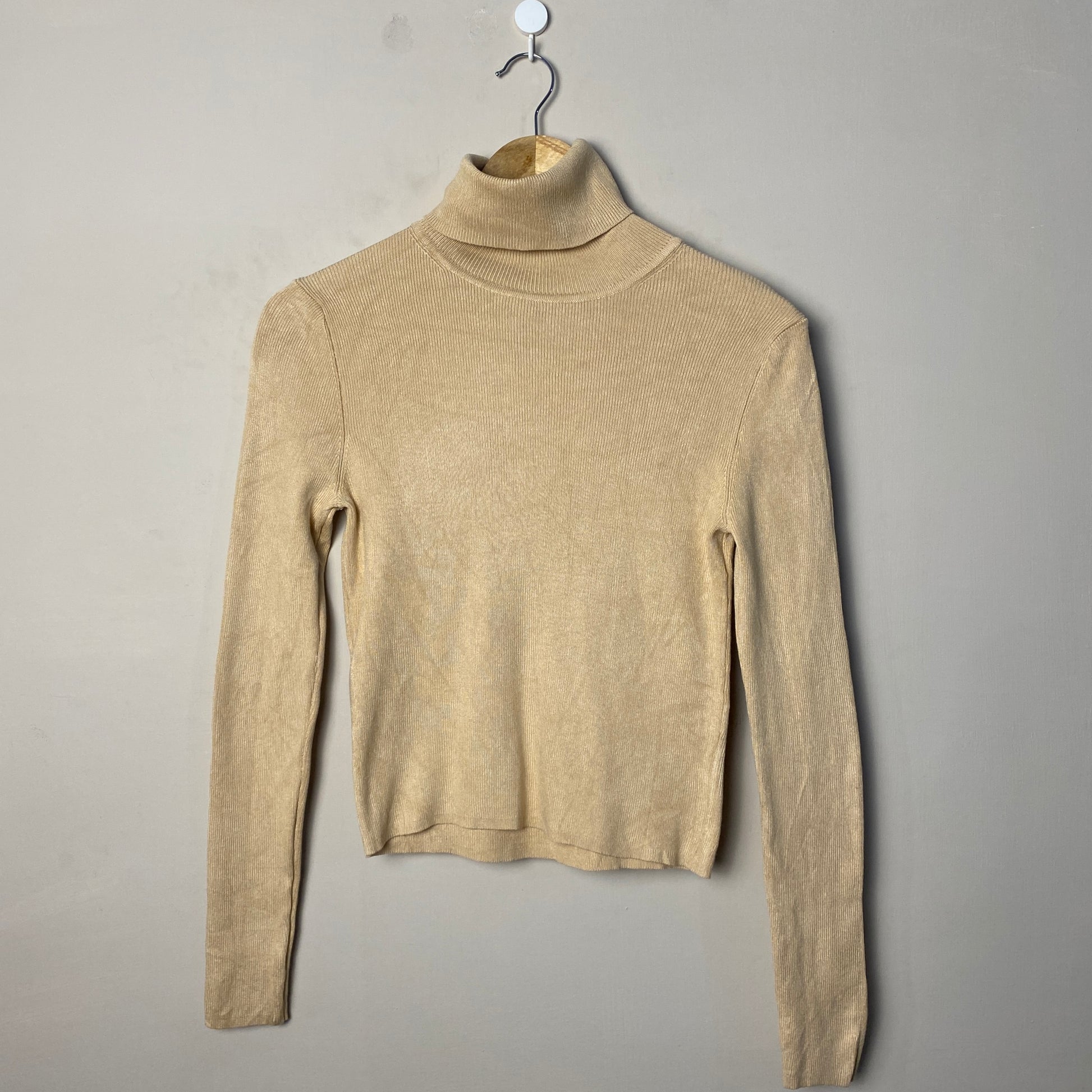 beige-soft-highneck-top-039