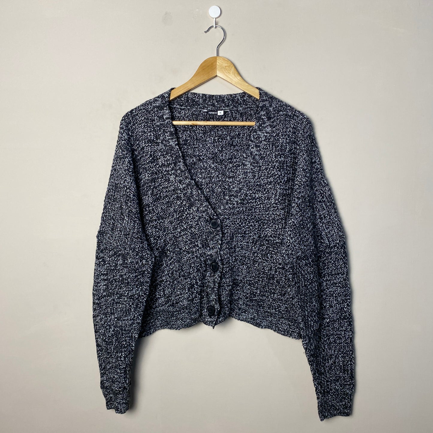 black-white-marled-buttondown-cardigan-217