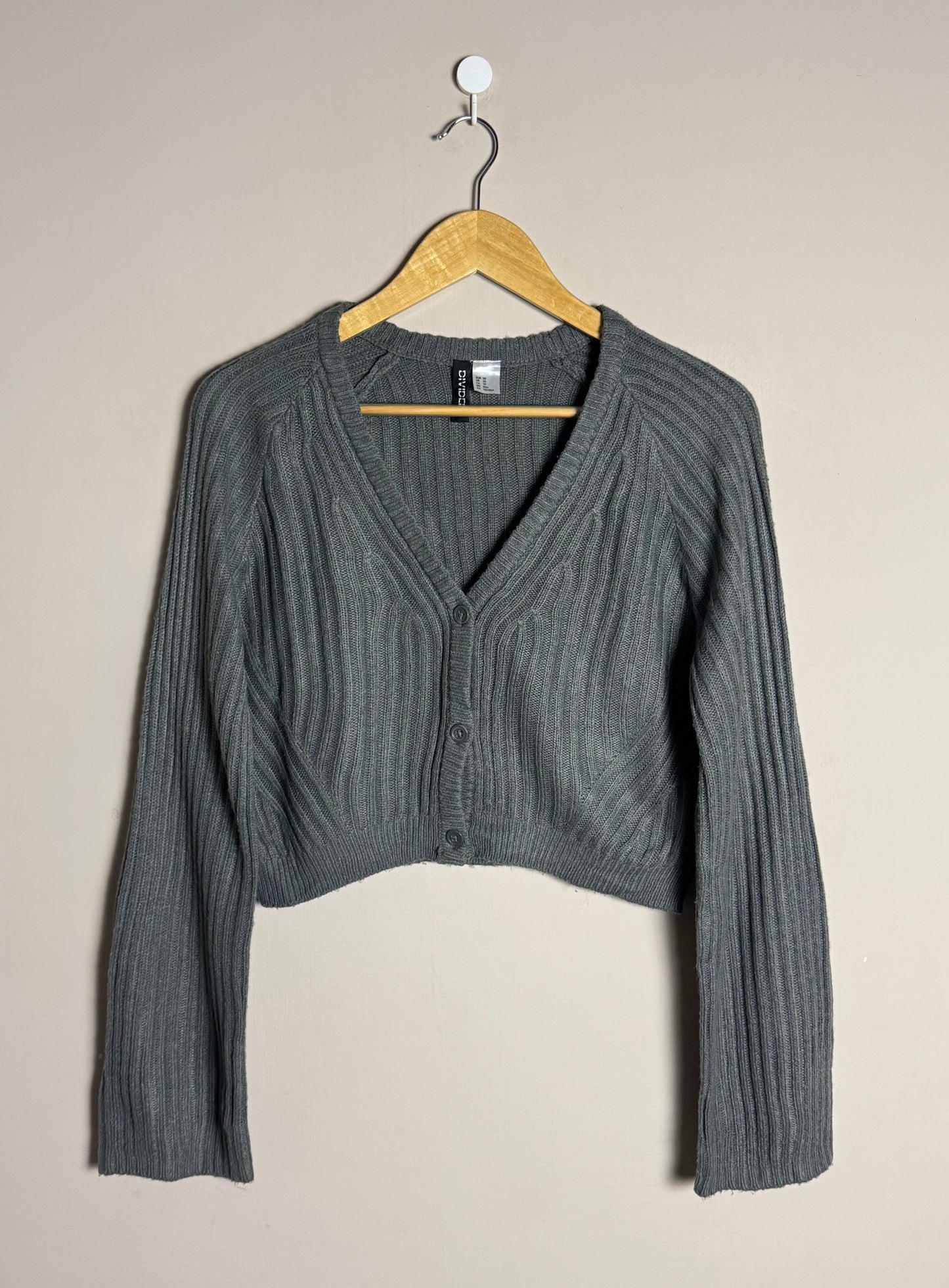 charcoal-divided-ribbed-cardigan-65