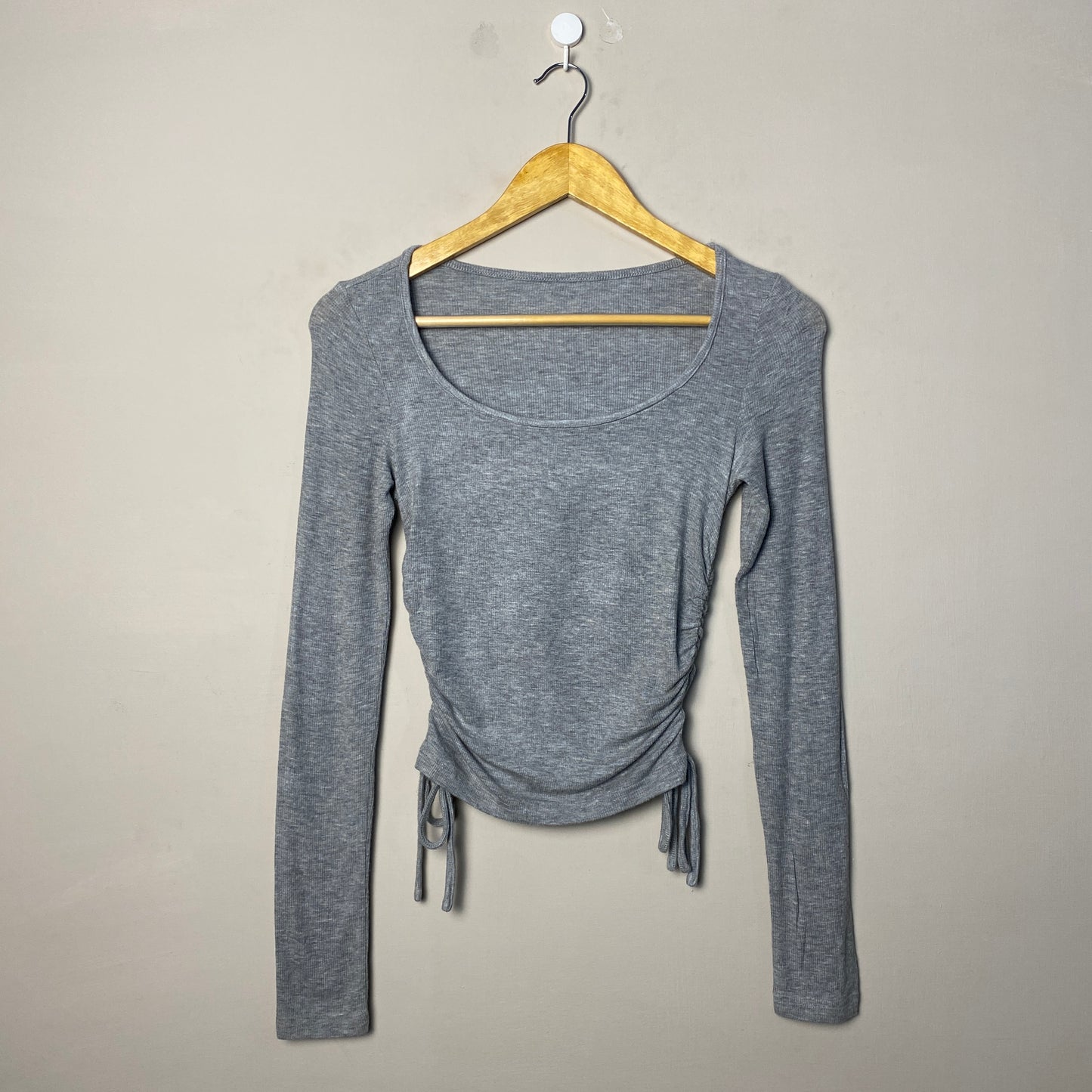 grey-ruched-side-tie-crop-top-214