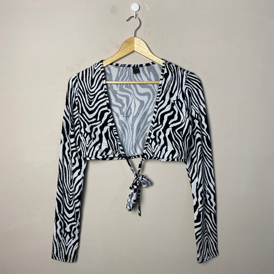 black-white-zebra-tie-front-crop-top-208