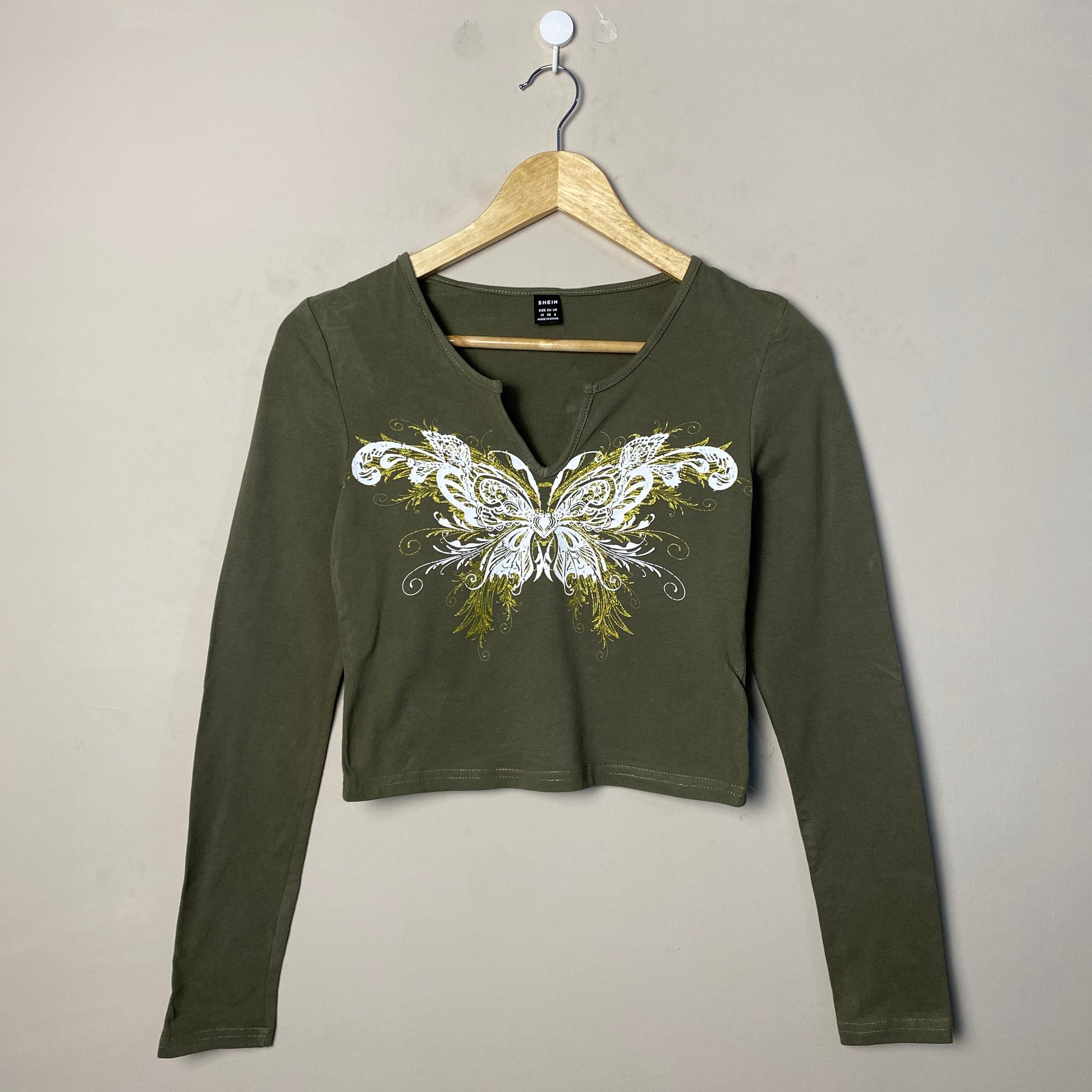 olive-butterfly-print-long-sleeve-crop-top-217