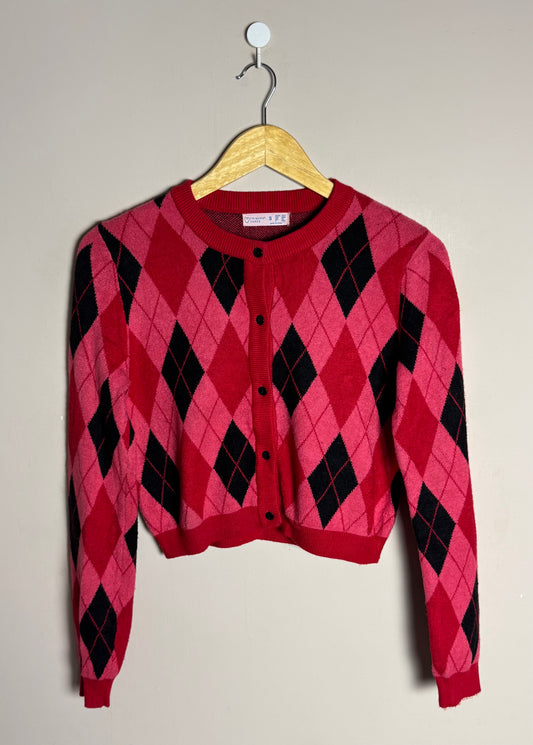 red-argyle-knit-cardigan-88