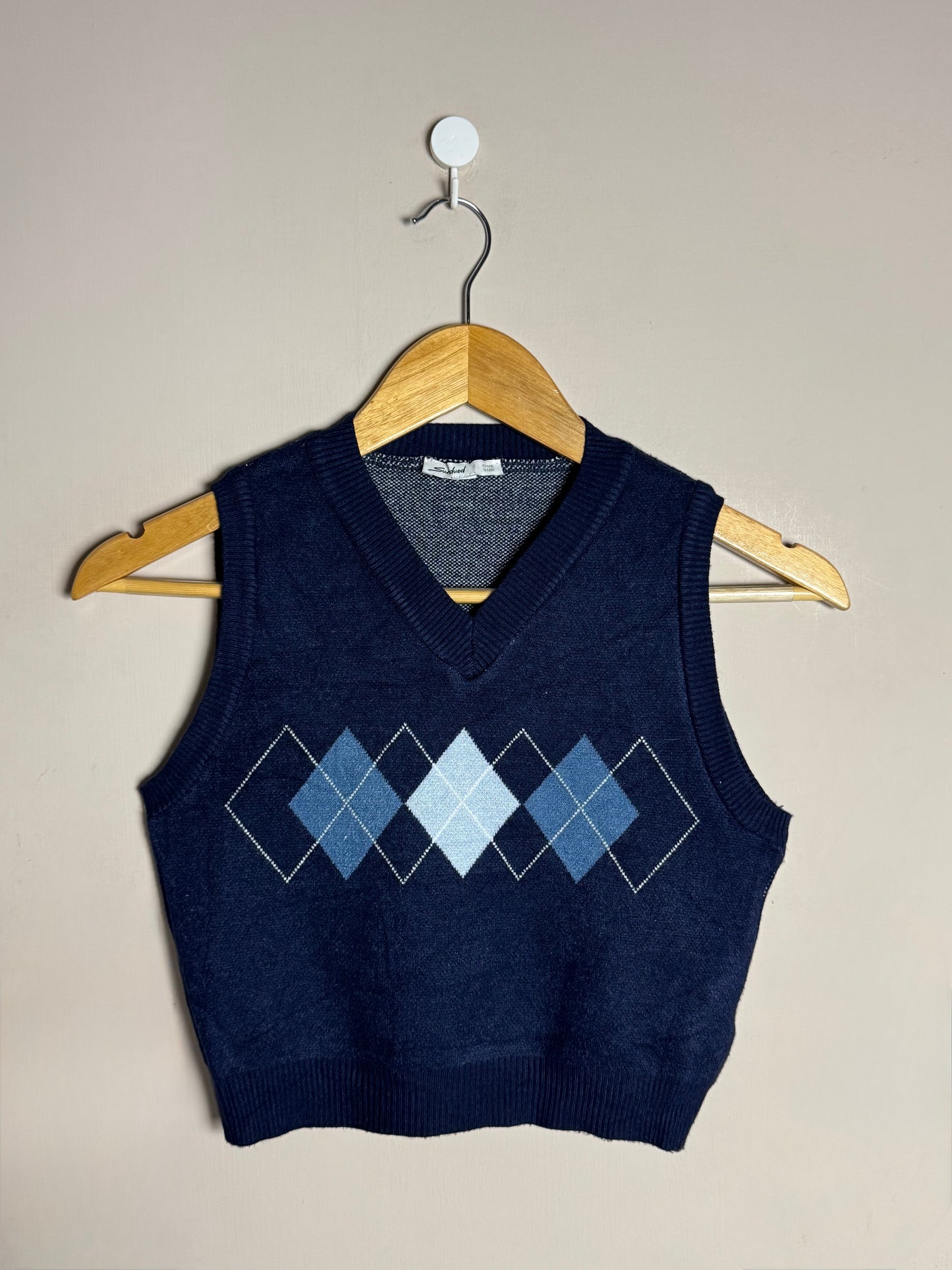 navy-argyle-knit-vest-extrasmall-14-13-17