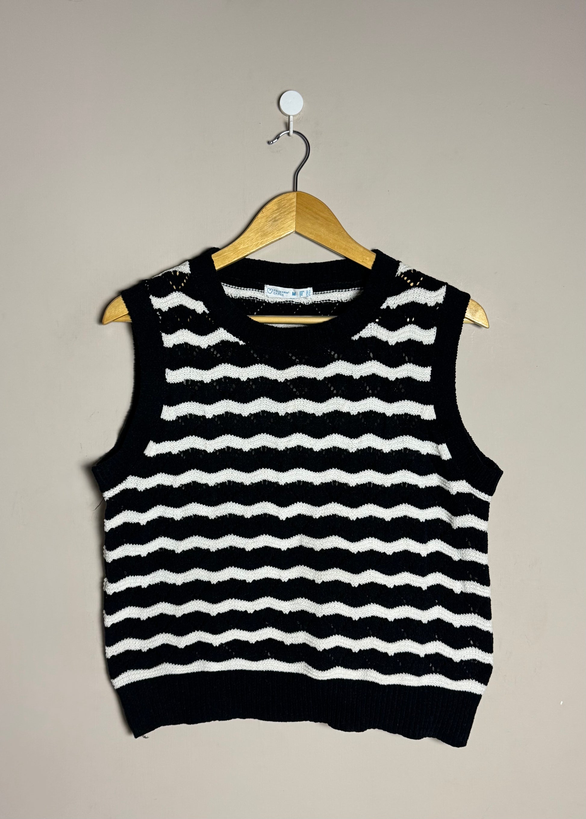 black-white-striped-knit-vest-medium-20-18-14