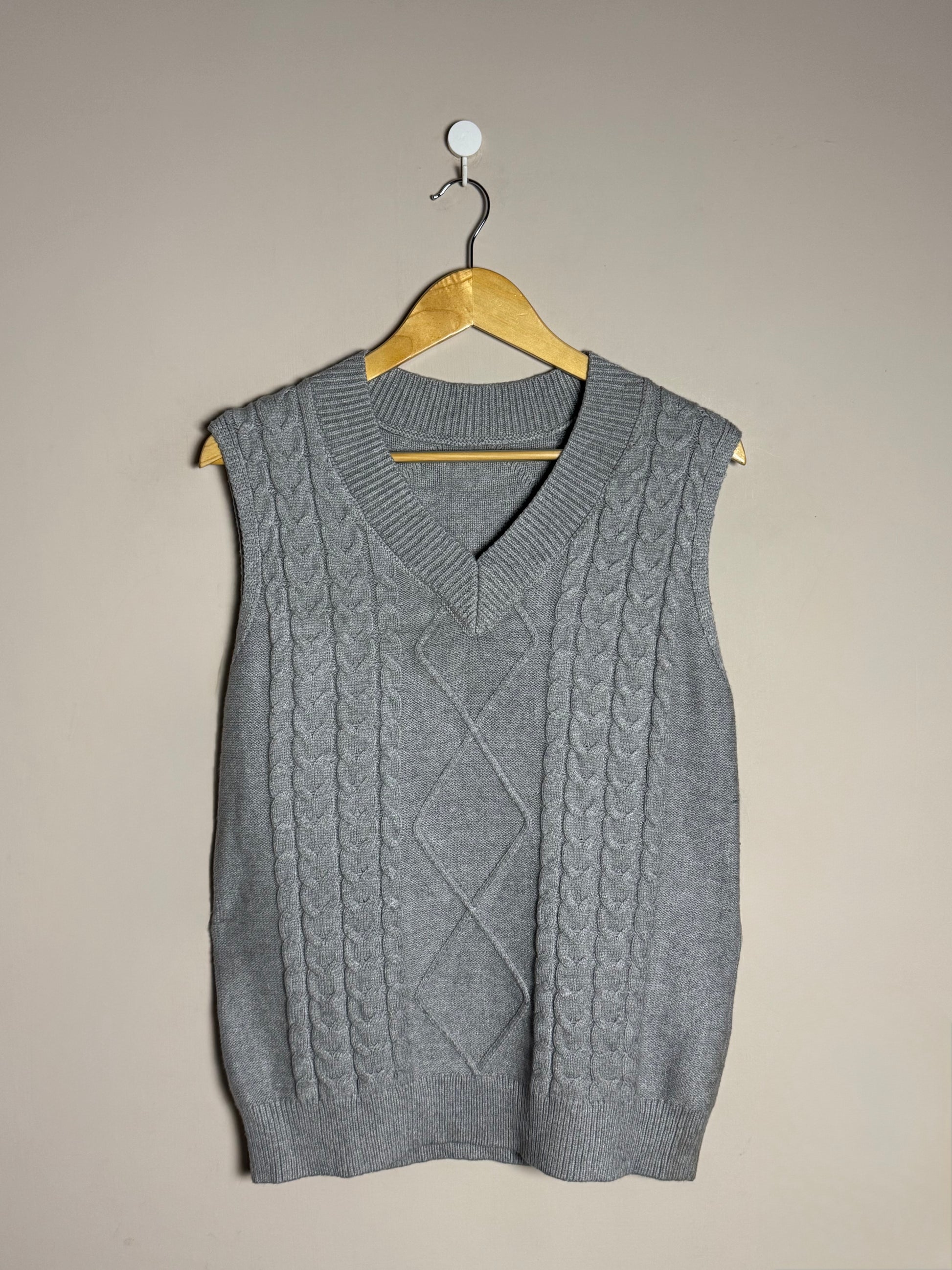 grey-cableknit-vest-medium-24-18-13