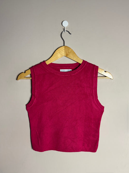 red-sleeveless-knit-top-small-38