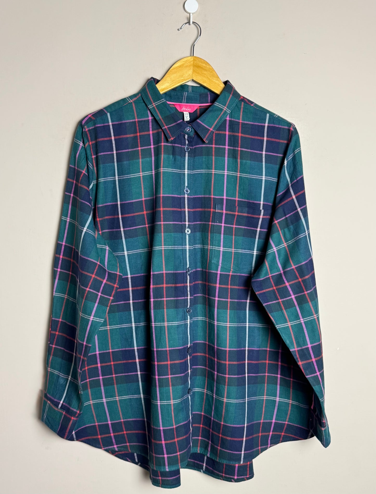 green-navy-plaid-buttondown-shirt-172