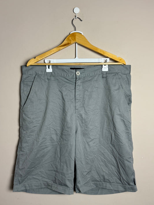grey-cargo-shorts-45