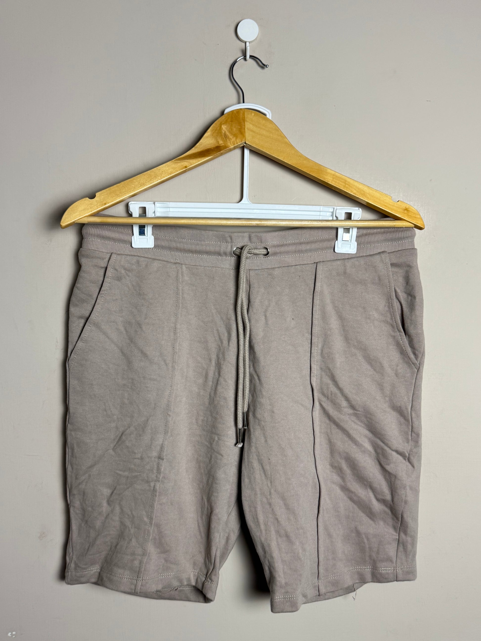 large-beige-drawstring-shorts-w19-35