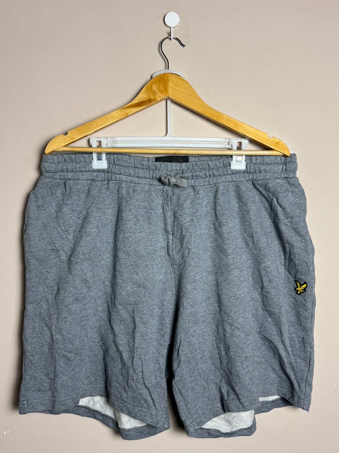 grey-lyle-and-scott-drawstring-shorts-46