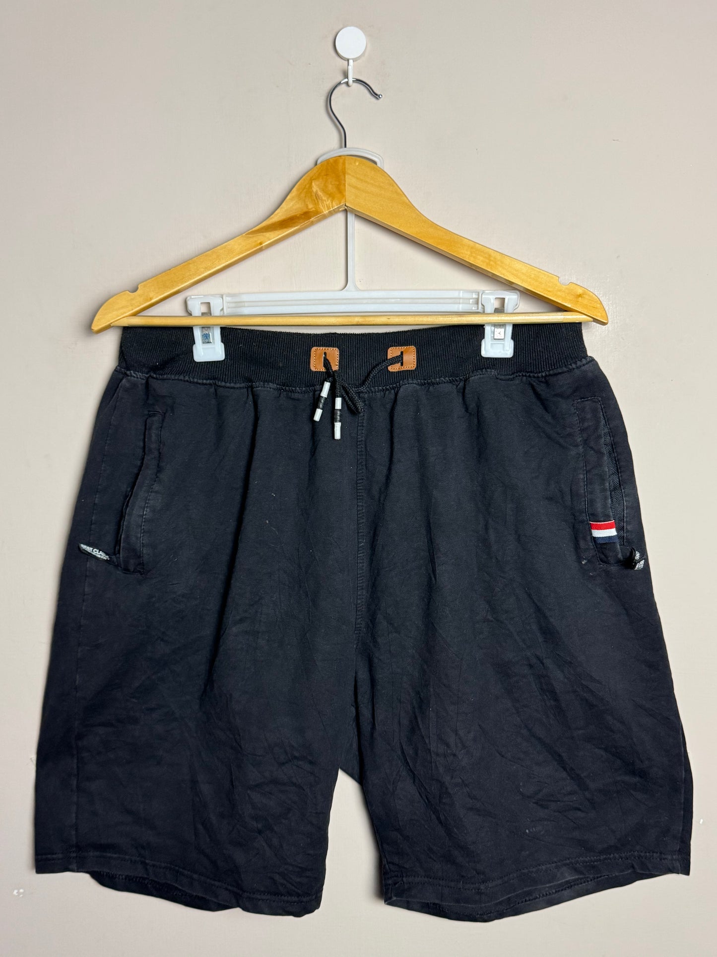 large-black-drawstring-shorts-w22-27