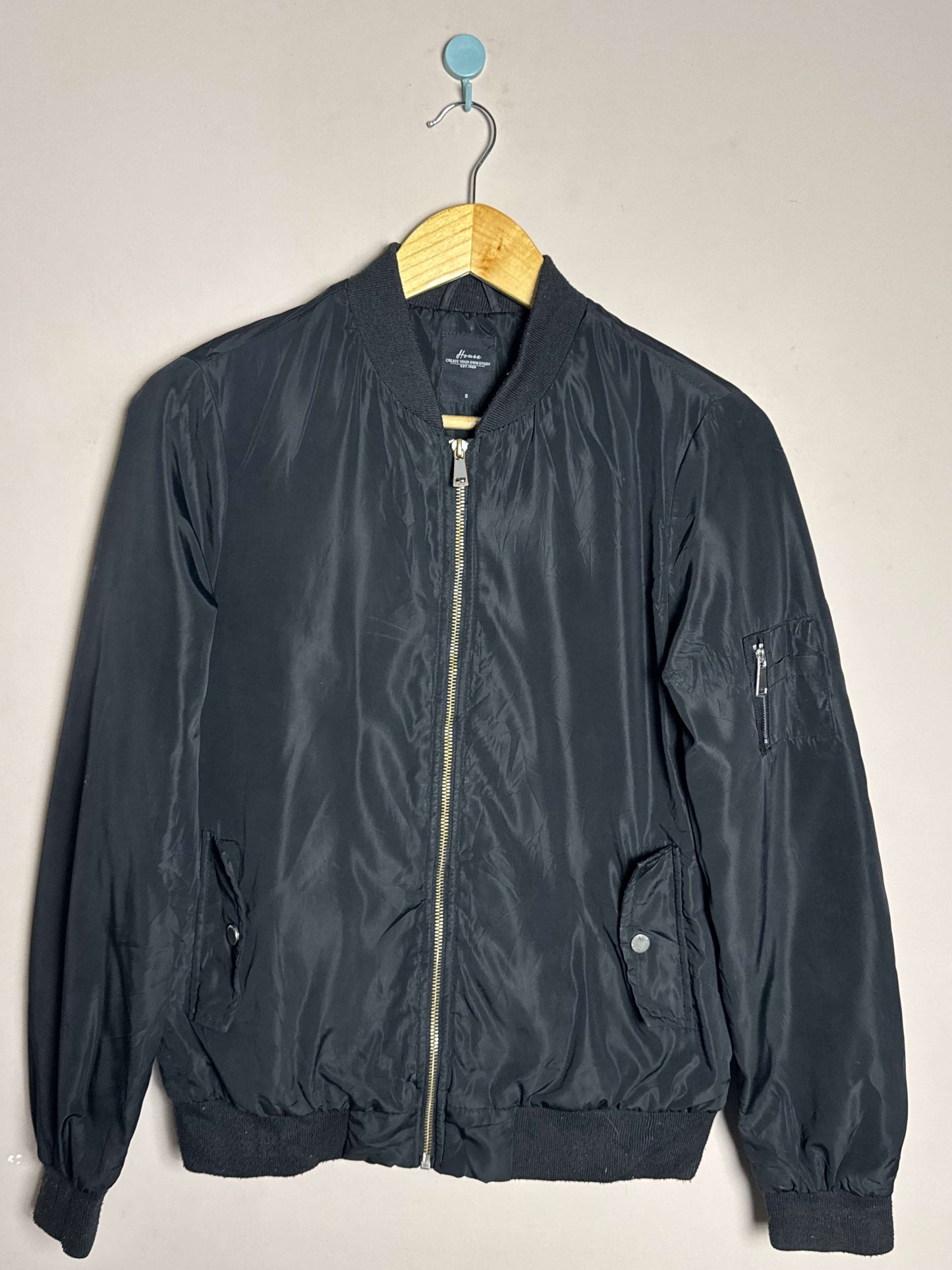 black-bomber-jacket  -11