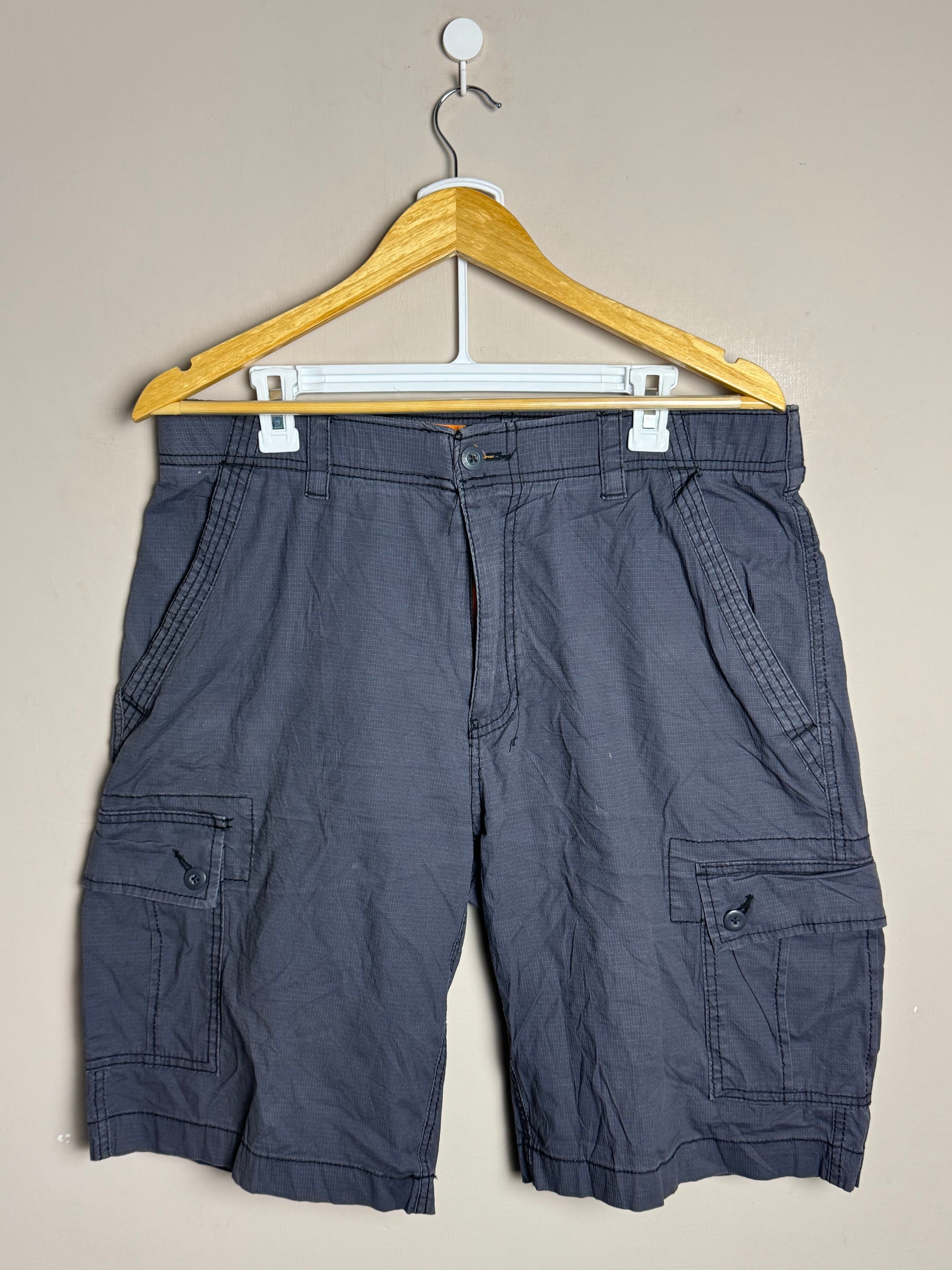 grey-cargo-shorts-43