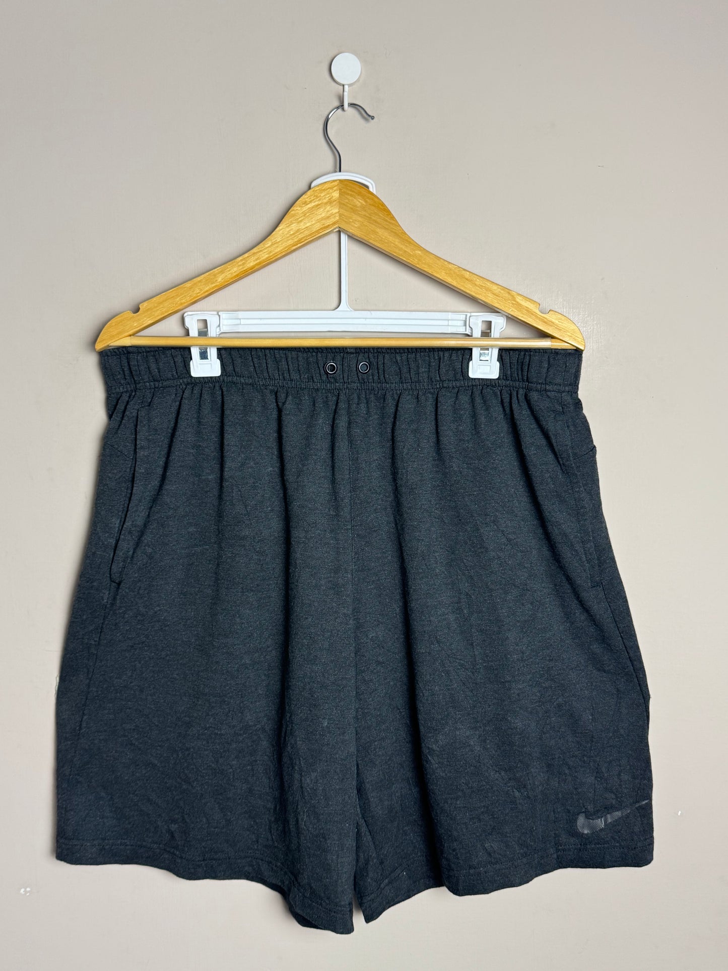 charcoal-nike-shorts-medium-65