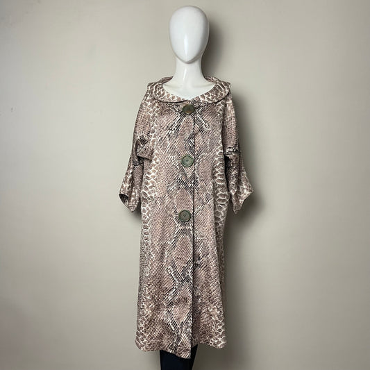 python-print-long-coat-093