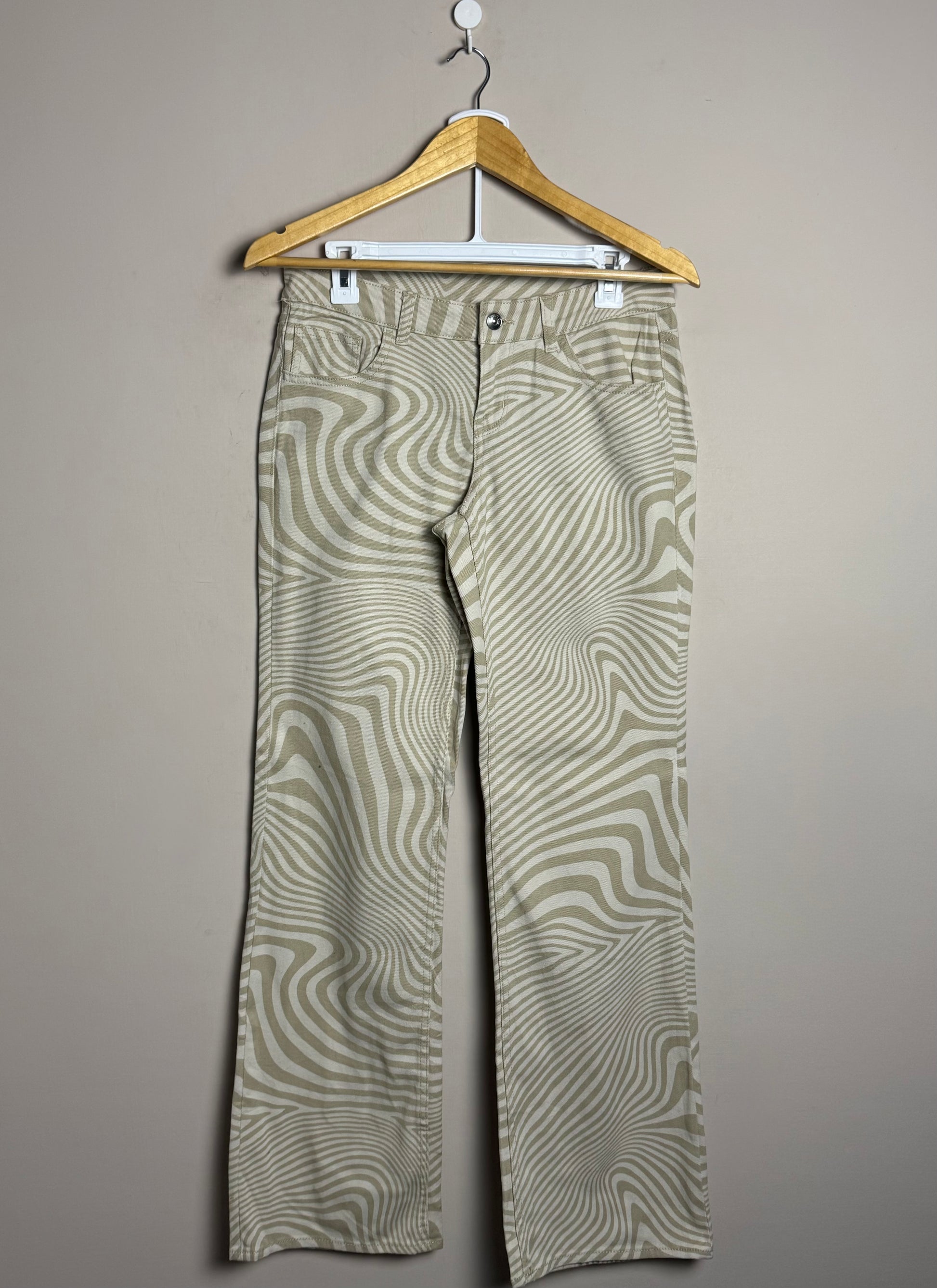 beige-classic-chino-pants-medium60
