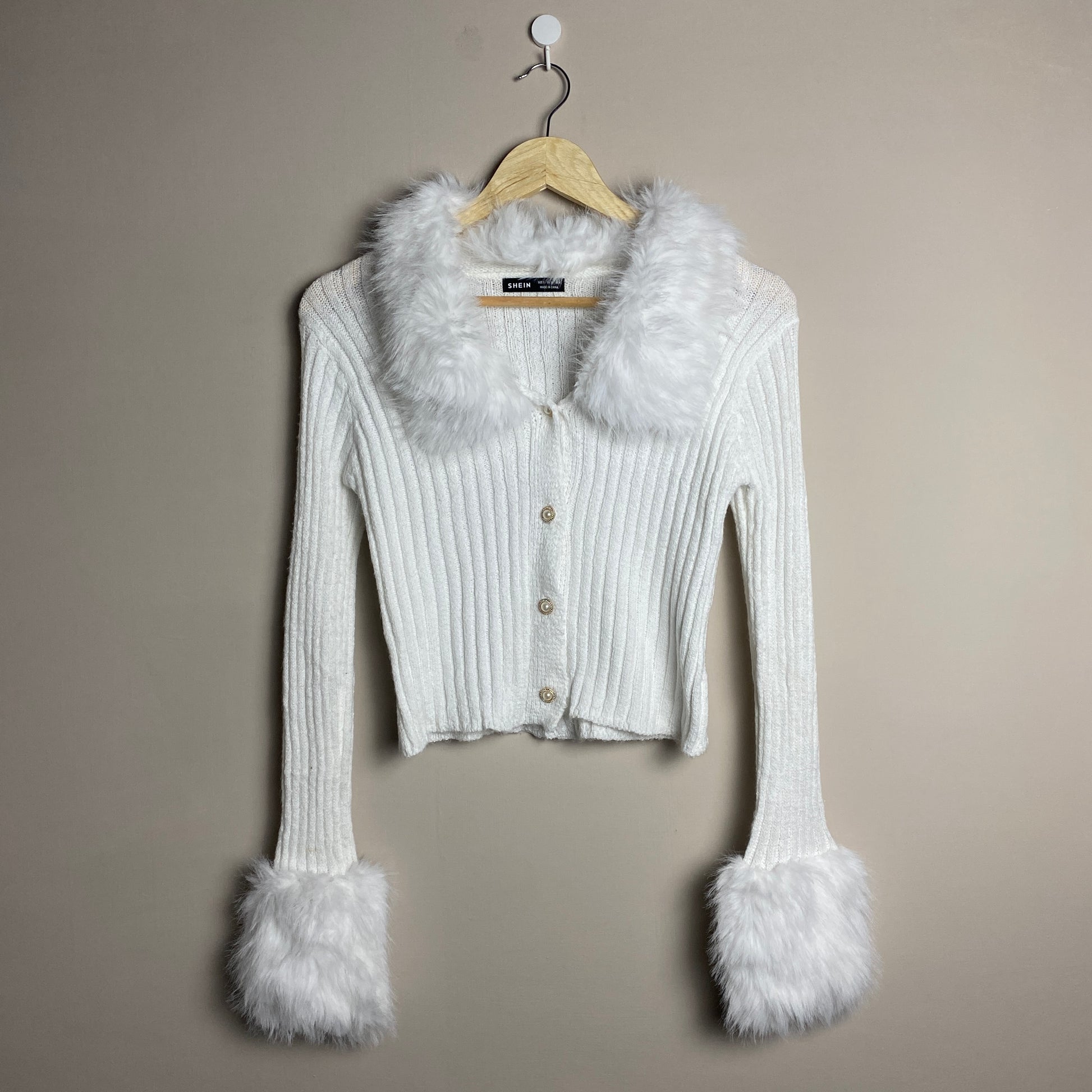 white-faux-fur-trim-cardigan-156