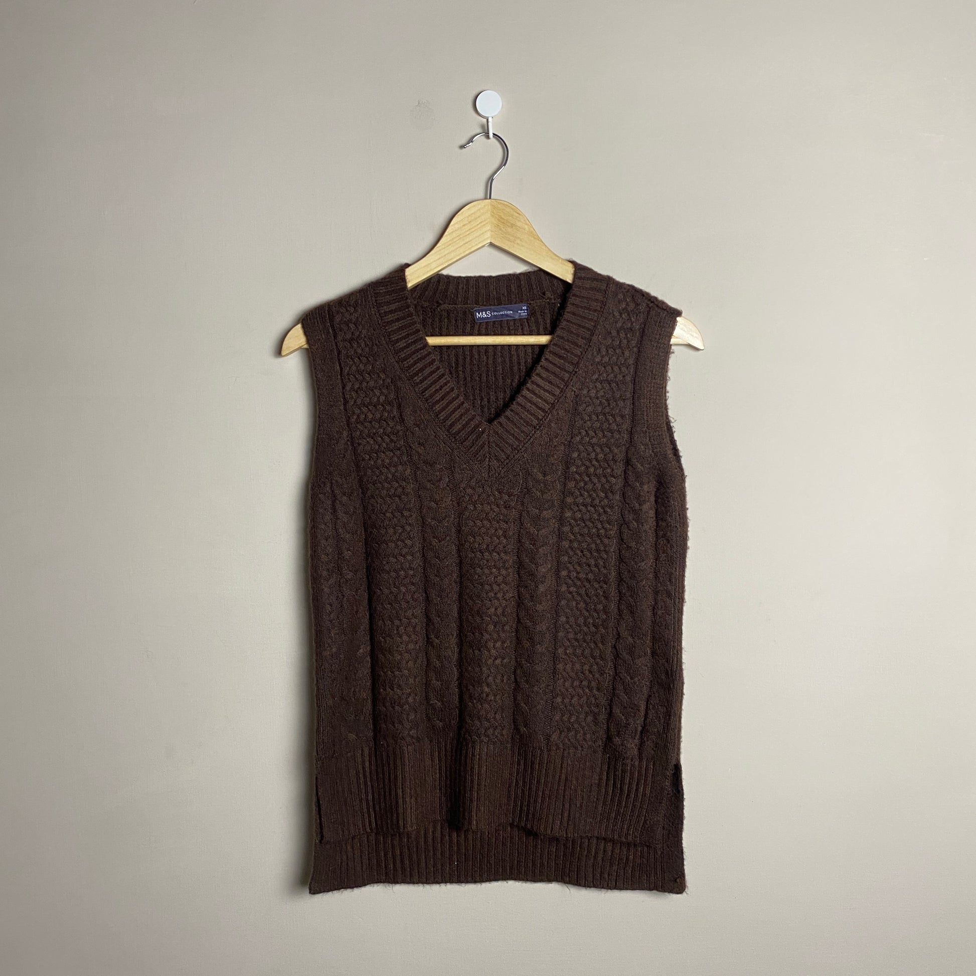 brown-knit-vest-110