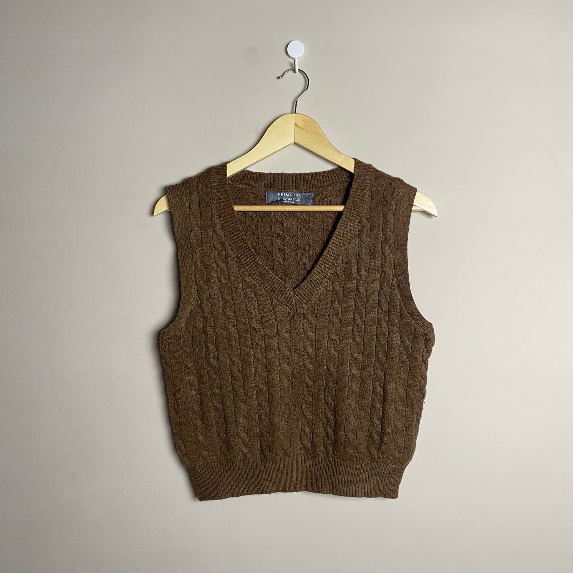 brown-cable-knit-vest-91