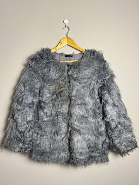 grey-shaggy-fur-coat-8