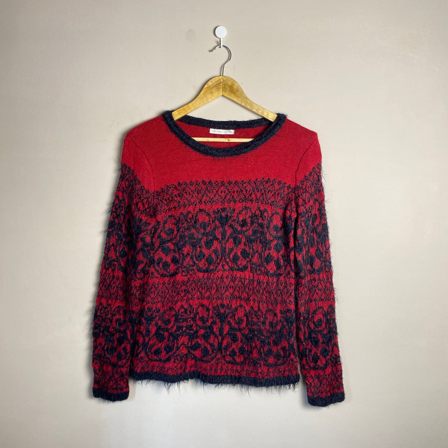 red-black-patterned-woolen-sweater-045
