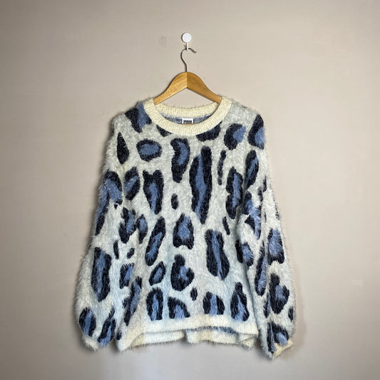 blue-leopard-fluffy-woolen-sweater-040