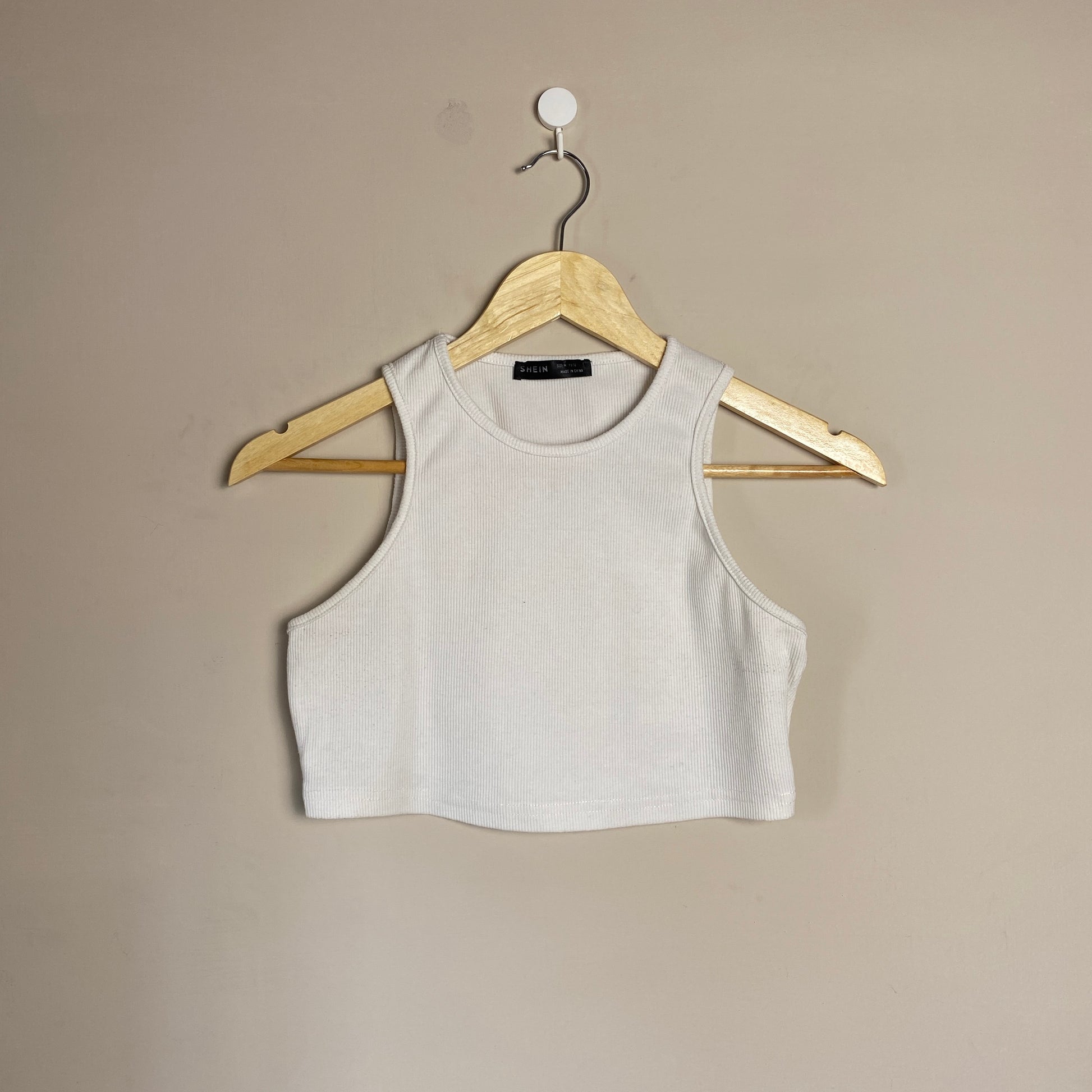 white-ribbed-crop-sleeveless-top-143