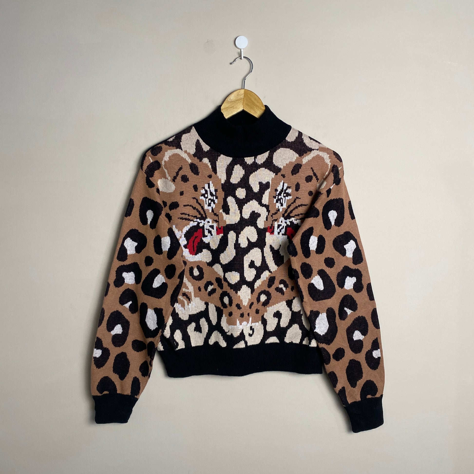 brown-leopard-print-animal-sweater-068