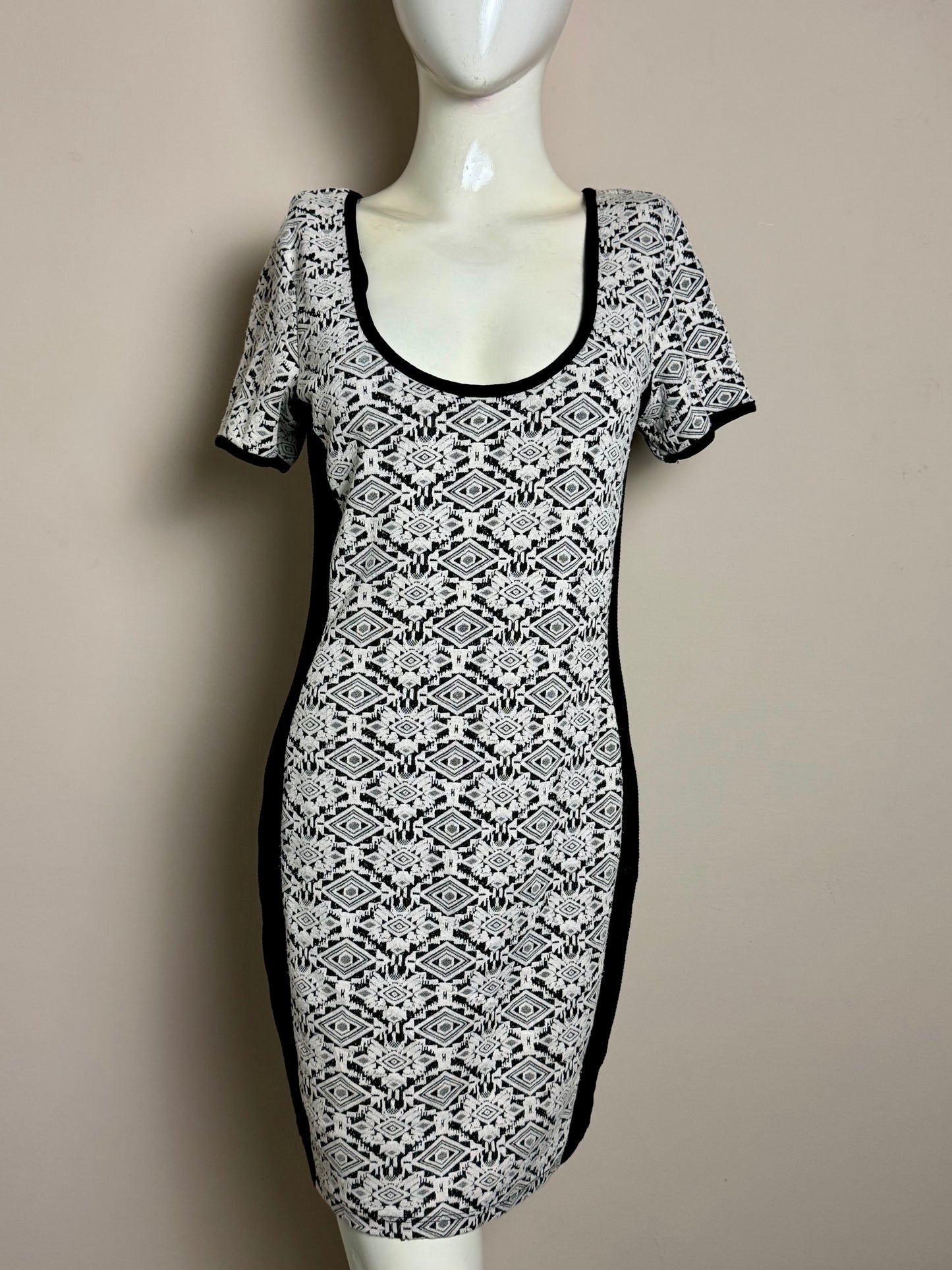 Black and White Pattern Bodycon Dress