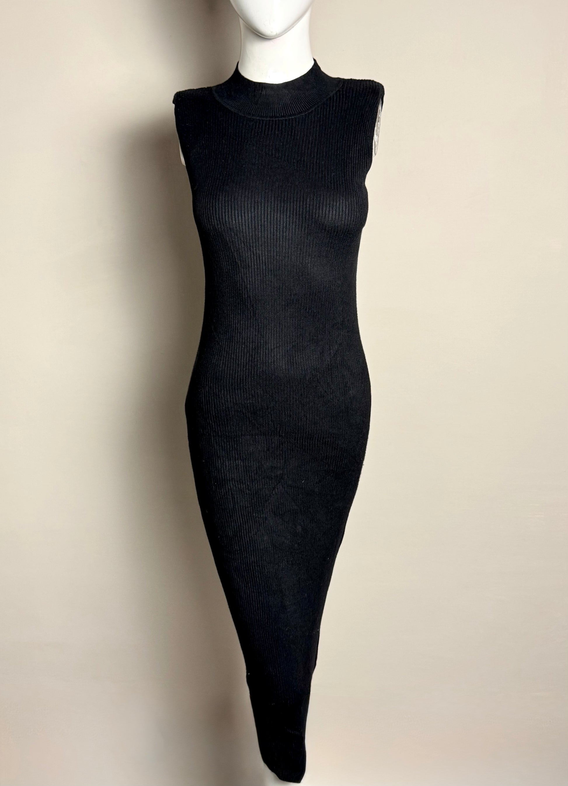 sleeveless-black-mockneck-bodycon-dress-205