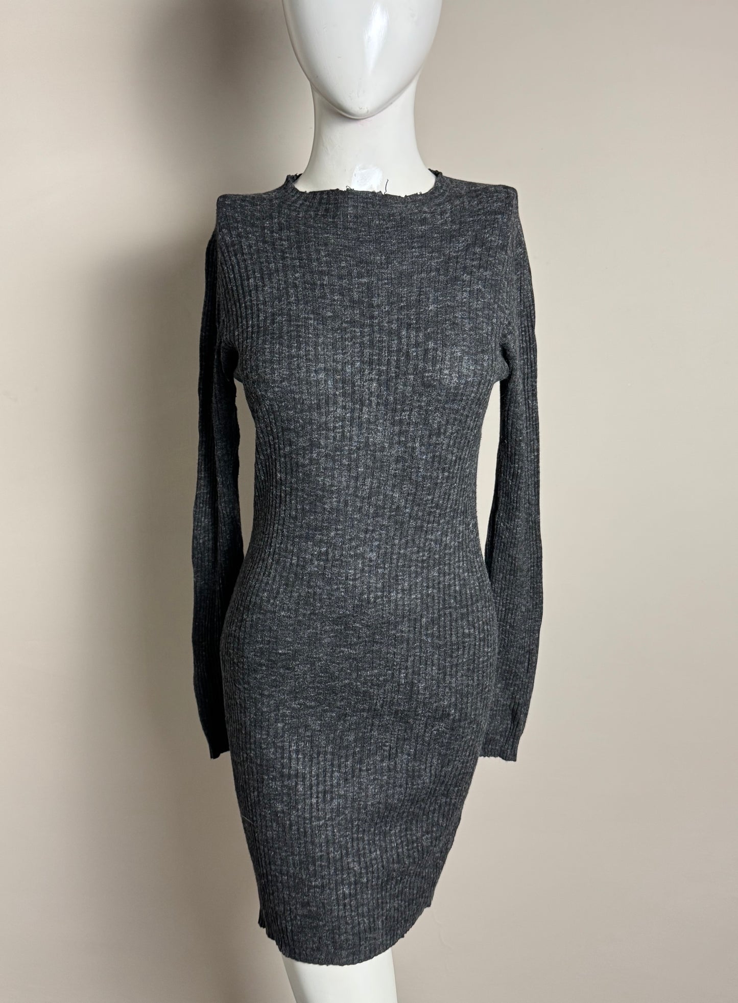 charcoal-ribbed-long-sleeve-bodycon-243