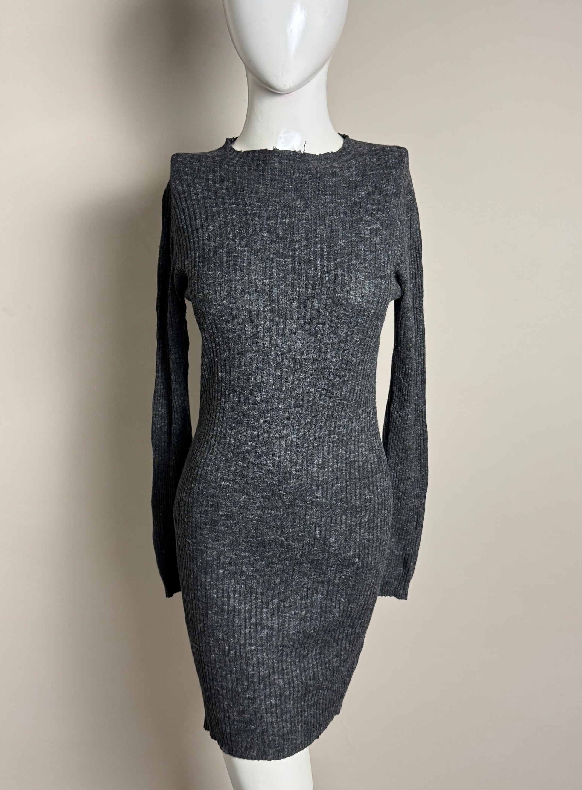 charcoal-ribbed-long-sleeve-bodycon-243