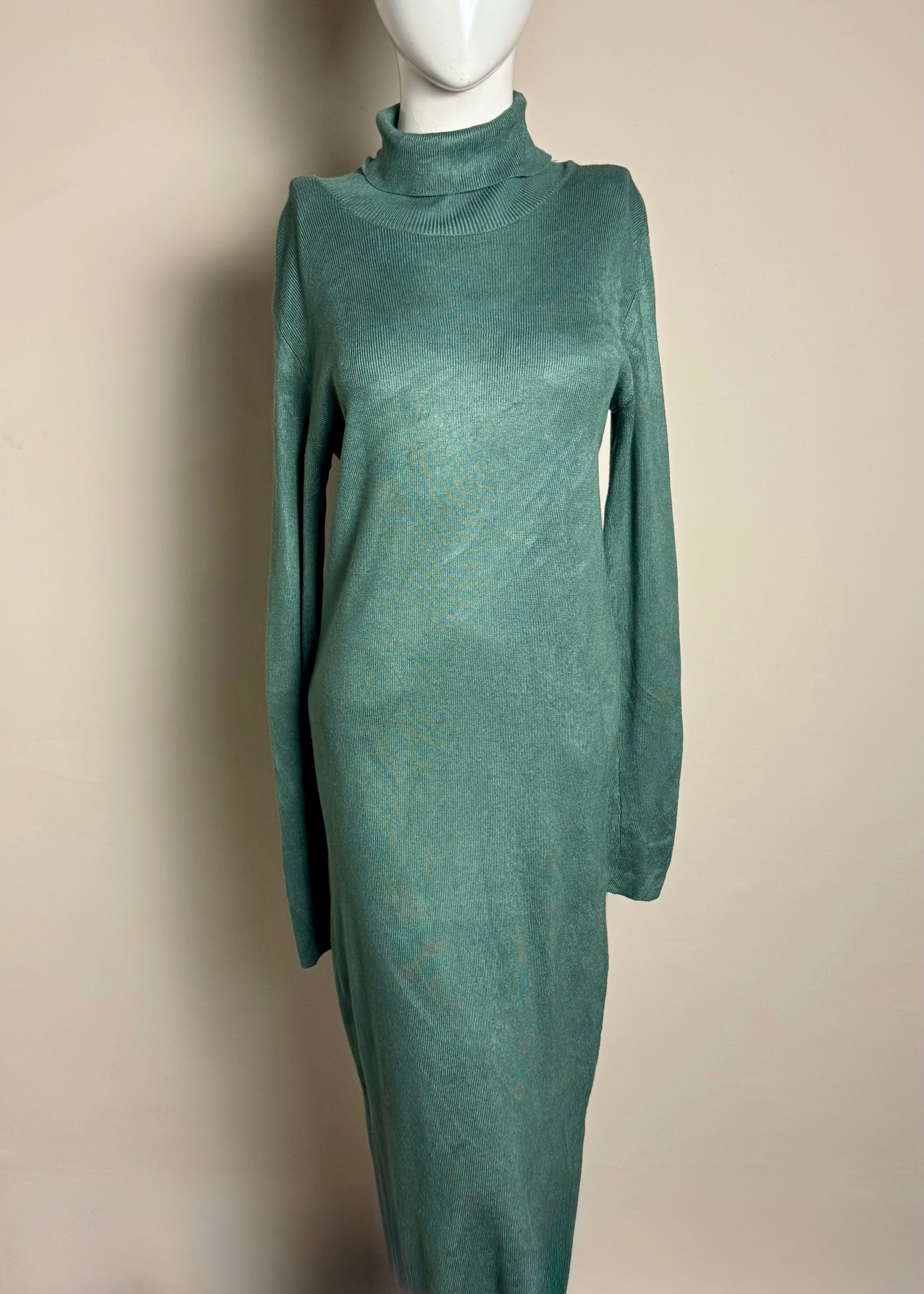 teal-long-turtleneck-ribbed-bodycon-250